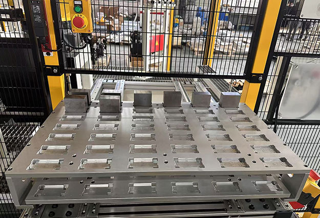 Machining loading and unloading automation